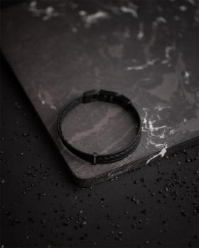 Preview: Dreifaches schwarzes italienisches Nappalederarmband mit schwarzem Finish - Ter Black